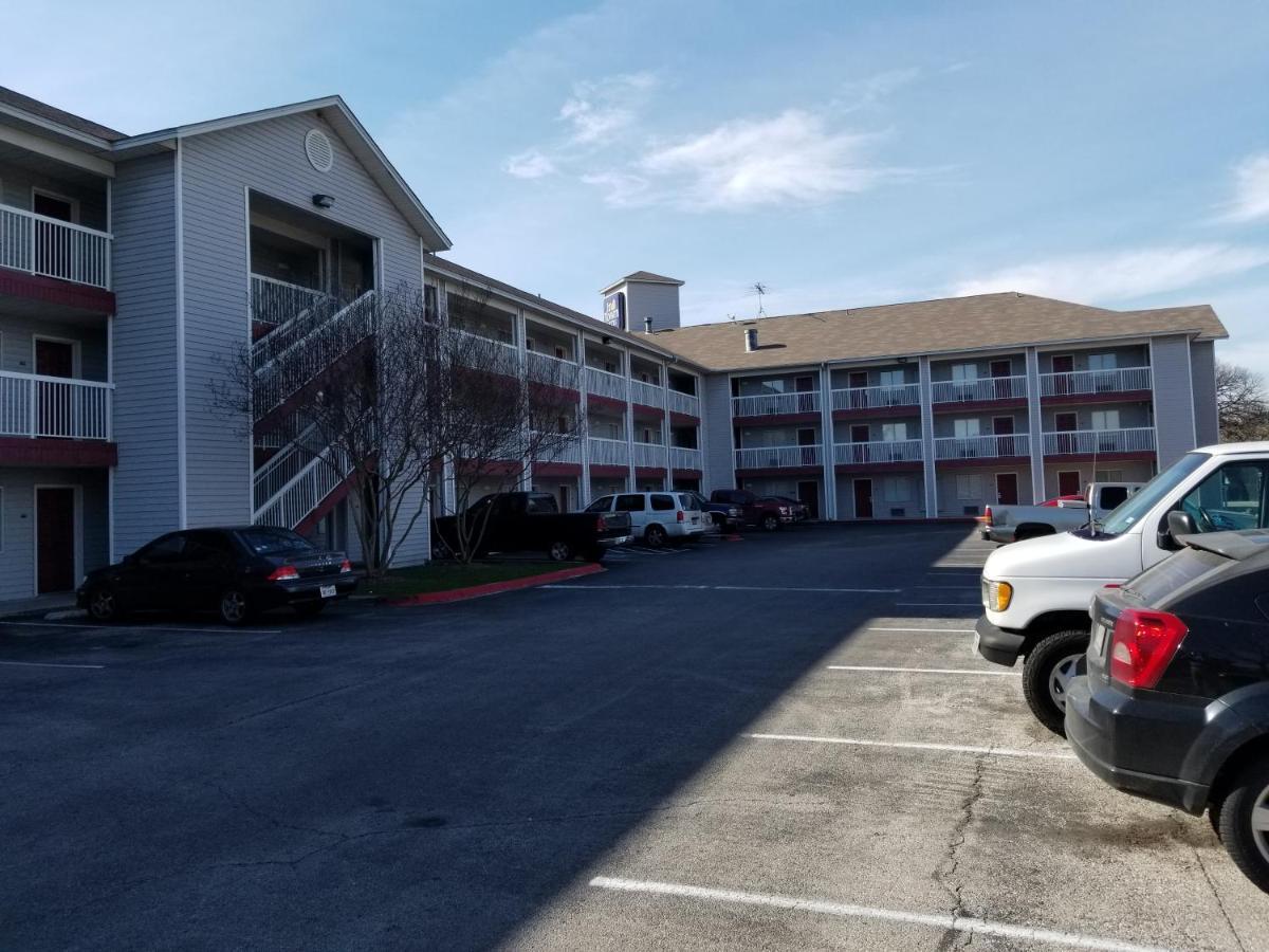Intown Suites Extended Stay San Antonio Tx - Leon Valley North Extérieur photo